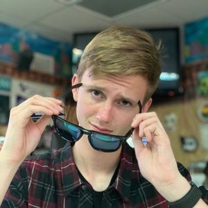 Meet your Posher, Brandon